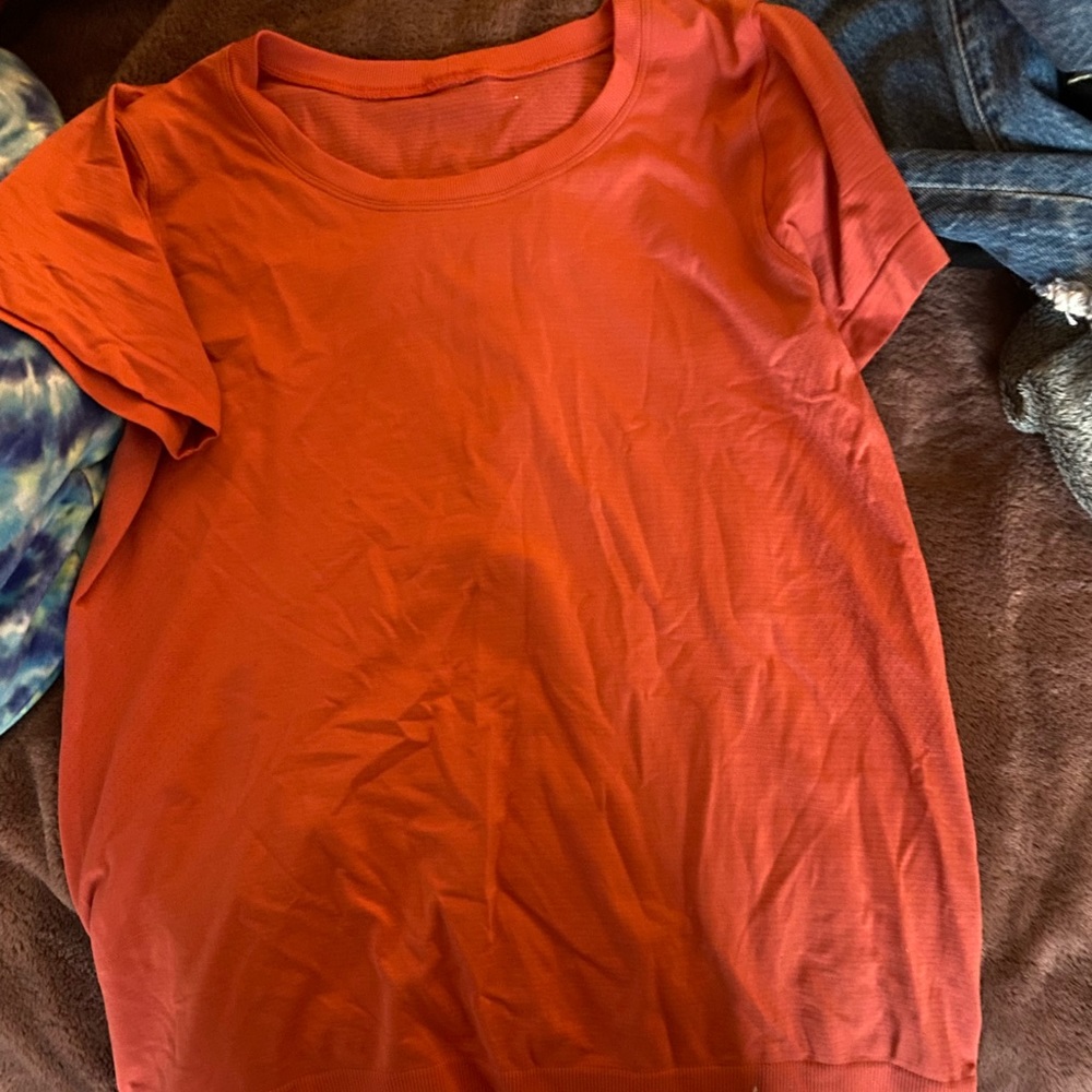 Lululemon top